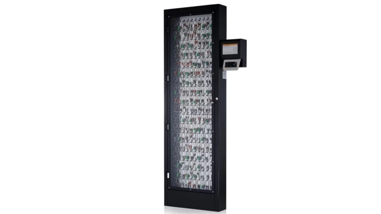 traka l-touch 1.jpg